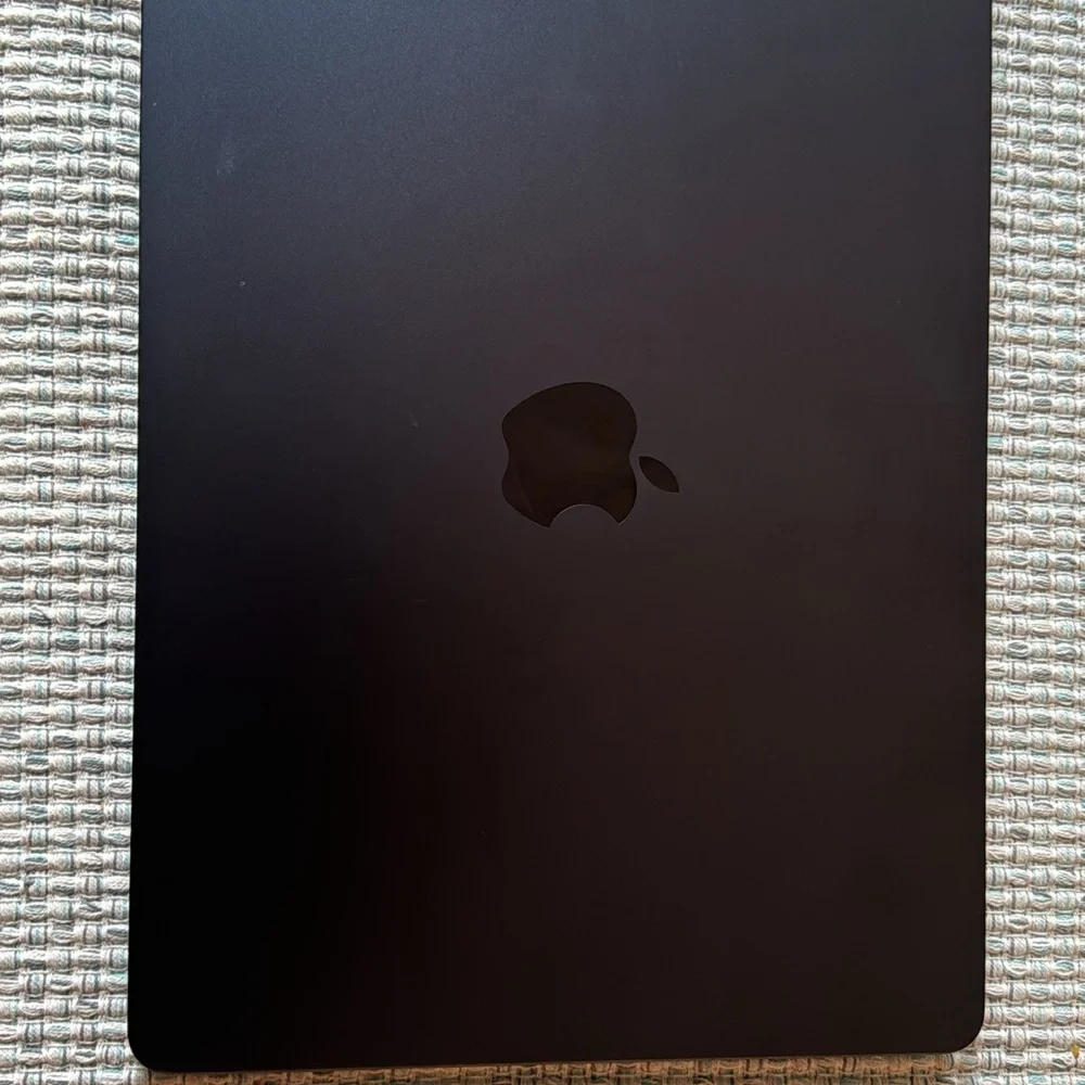 Apple MacBook Air - Elegant midnight blue 2024 M3 chip memory 256gb
